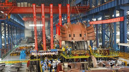 CAP1400汽轮机成功盖缸 中国第三代核电技术取得重大突破